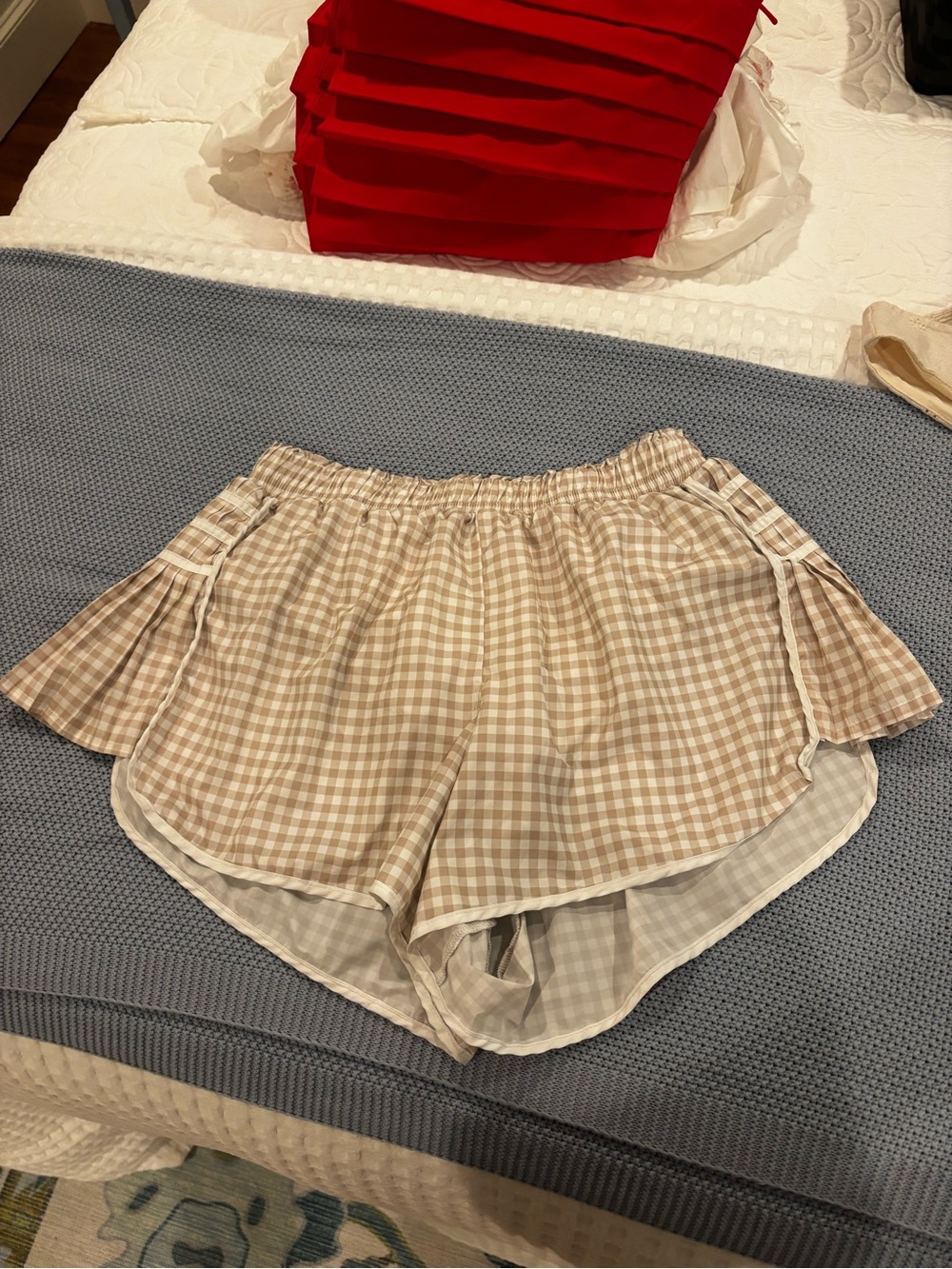 Beige Gingham Athletic Shorts with Elastic Waist